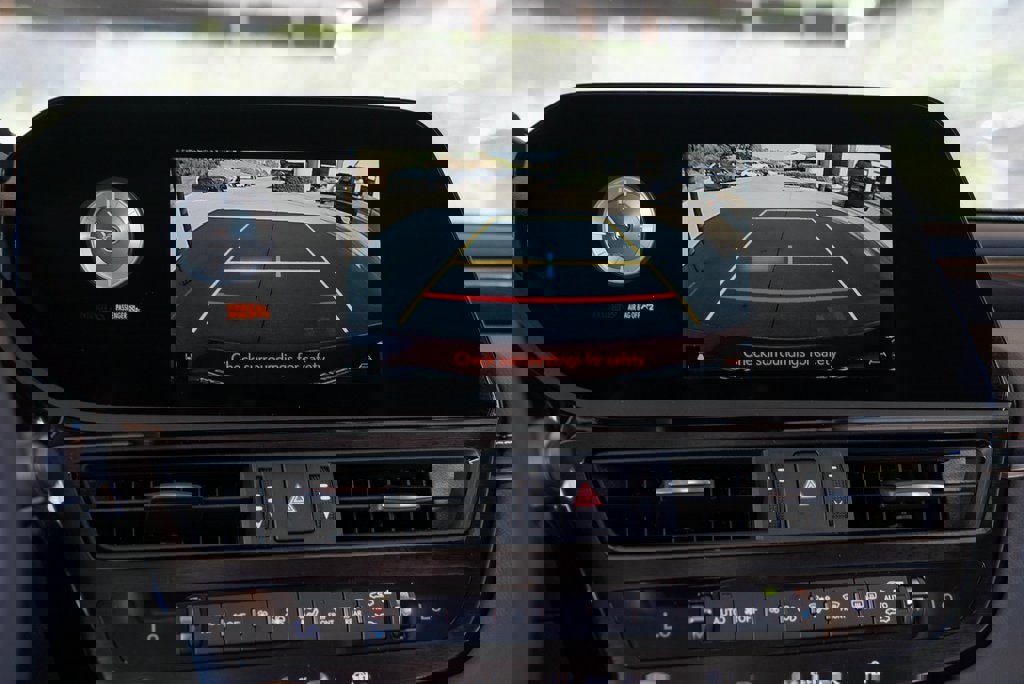 New 2025 Lexus ES 350 image 12