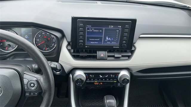 Used 2022 Toyota RAV4 XLE image 35