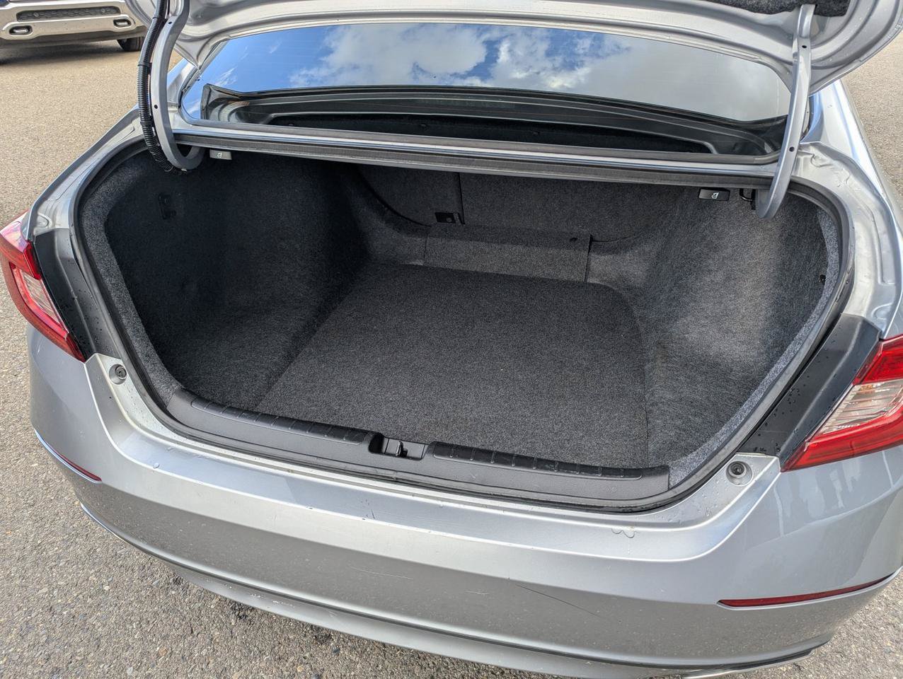 Used 2021 Honda Accord Sport image 27