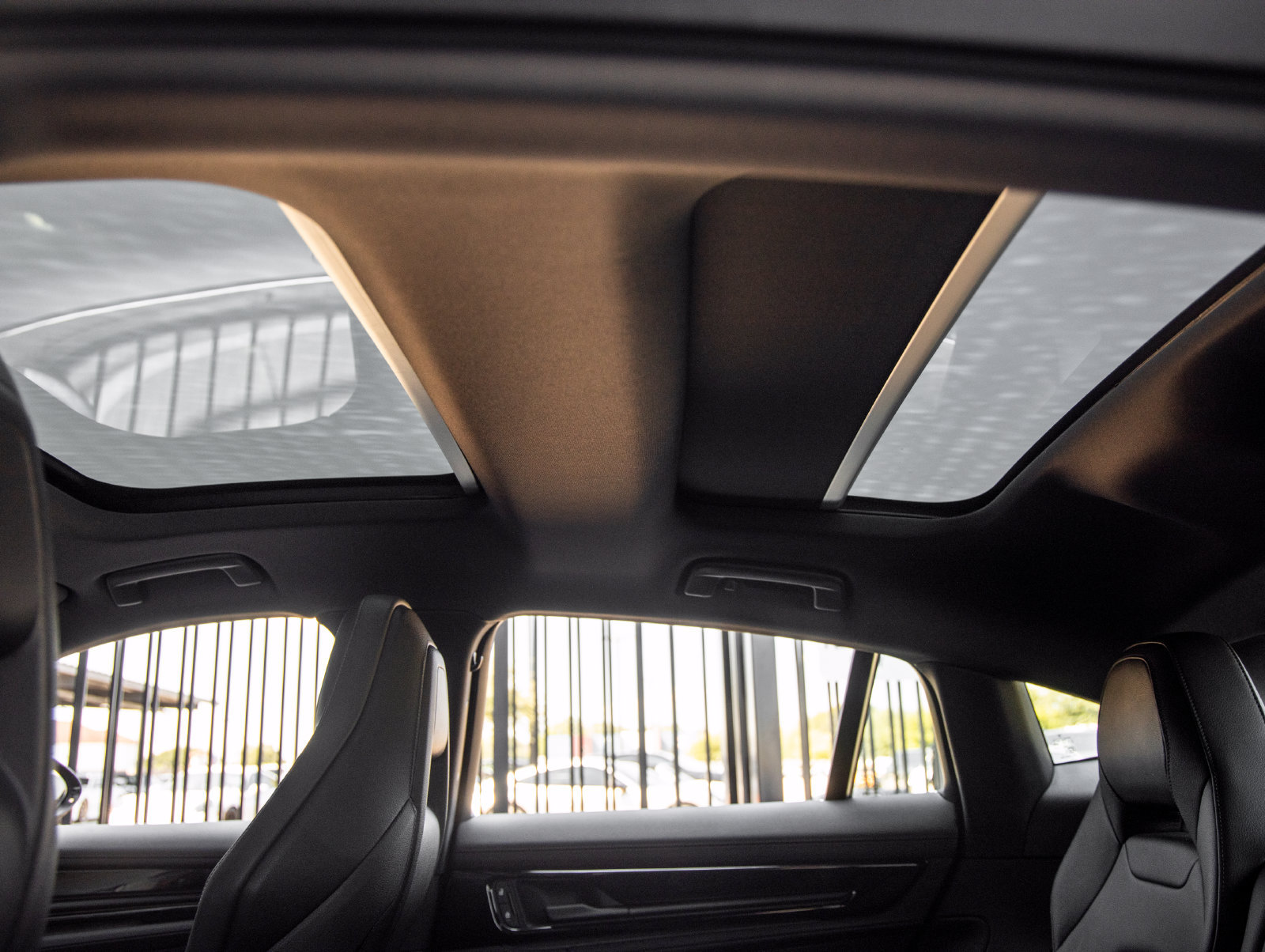 Certified 2025 Porsche Panamera image 24