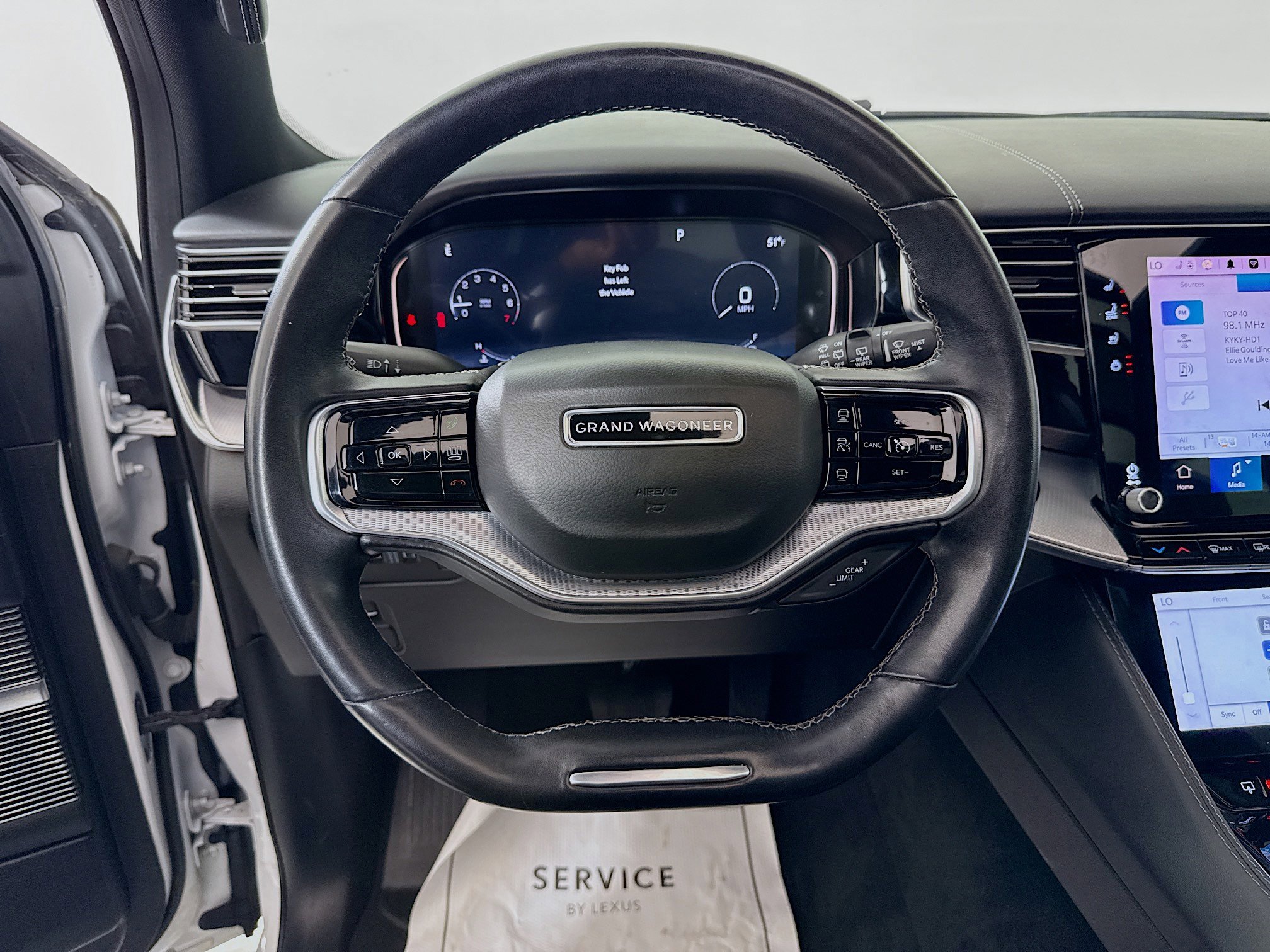 Used 2022 Jeep Grand Wagoneer Series I image 12