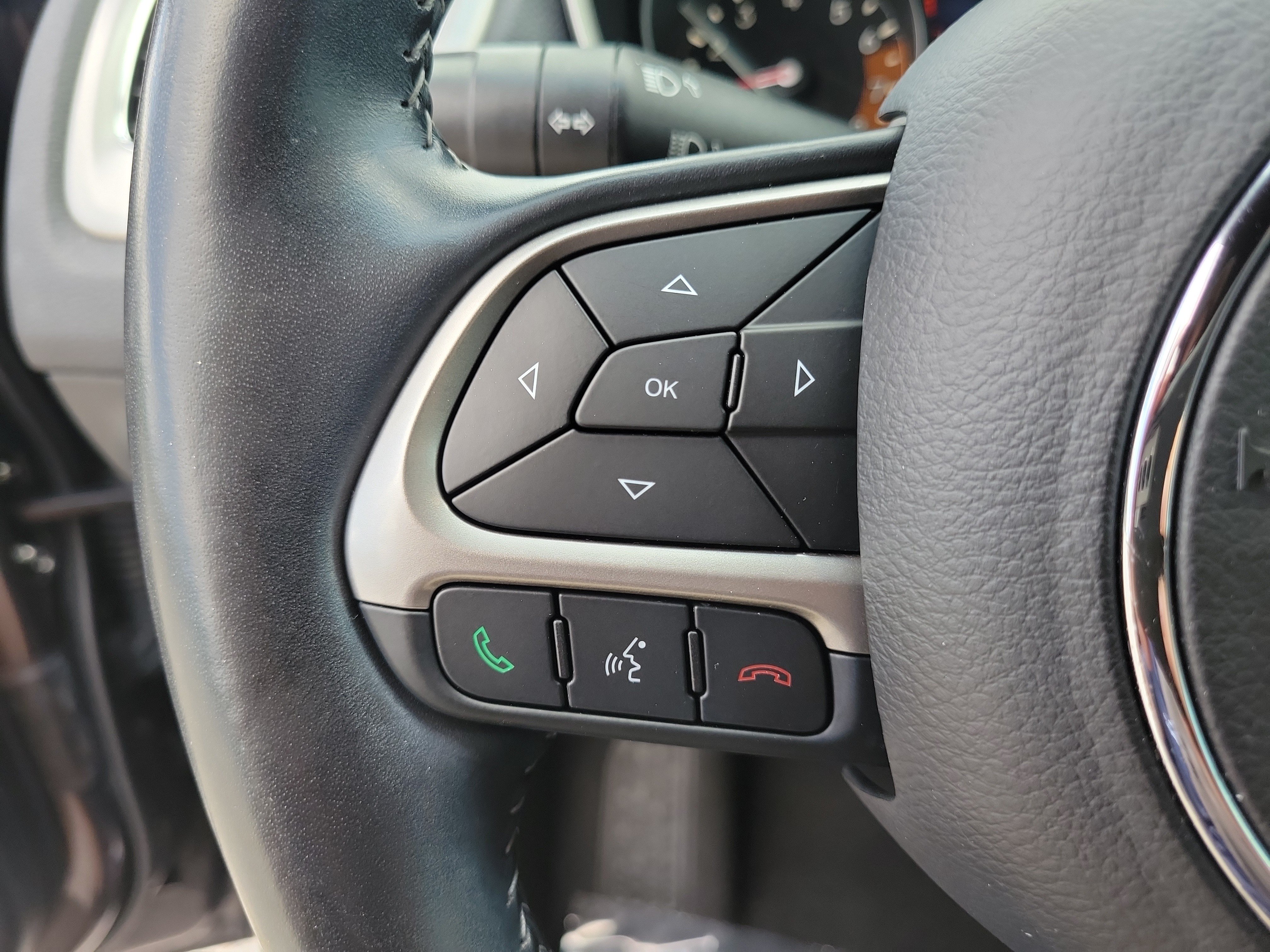 Used 2021 Jeep Compass Latitude FWD image 19