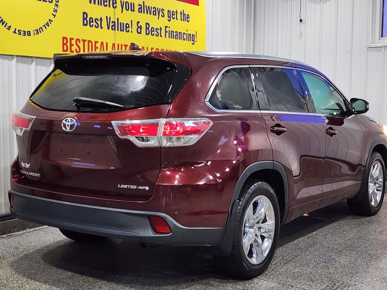 Used 2015 Toyota Highlander Limited AWD/4WD image 6