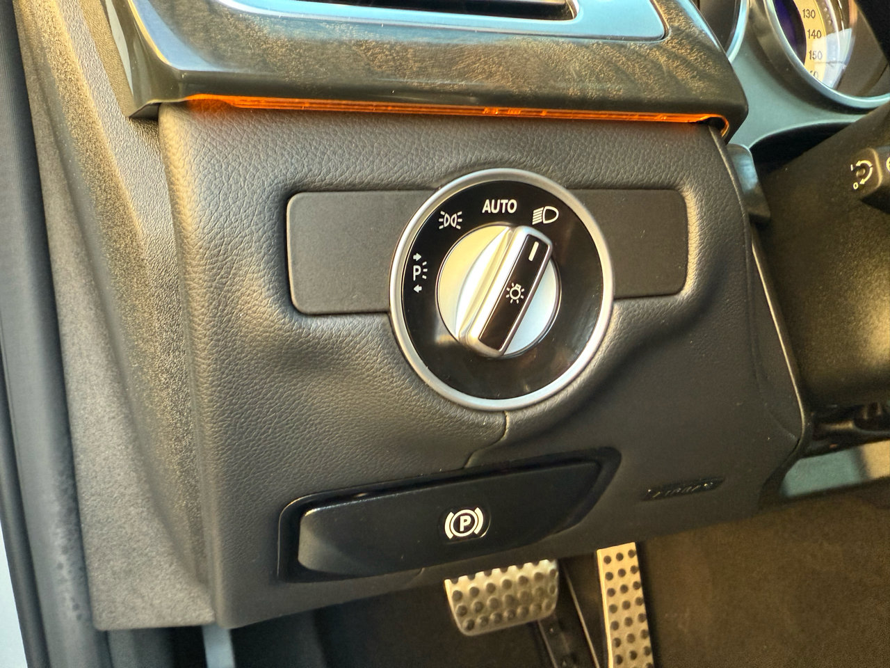 Used 2014 Mercedes-Benz CLS 550 4MATIC image 40