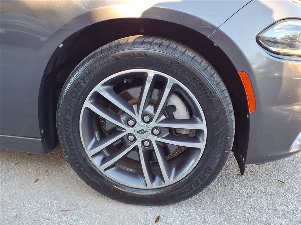 Used 2019 Dodge Charger SXT w/ Cold Weather Package image 10