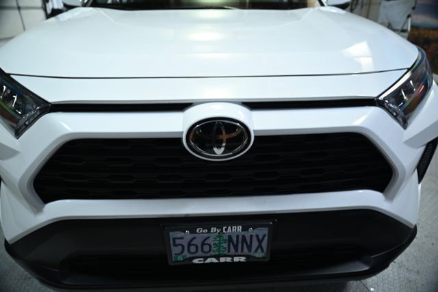 Used 2022 Toyota RAV4 LE image 17