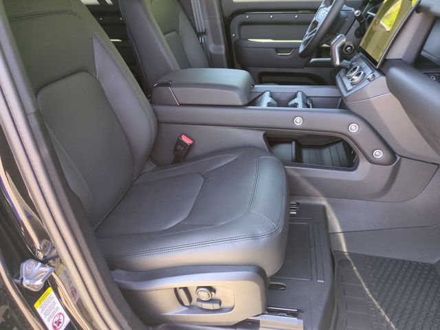 New 2026 Land Rover Defender 110 X-Dynamic SE AWD/4WD image 18