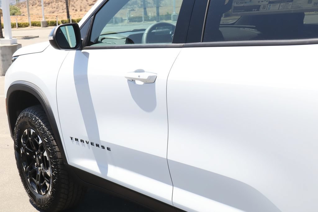 New 2027 Chevrolet Traverse Z71 AWD/4WD image 14