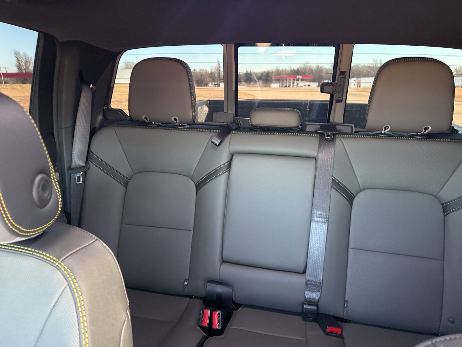 Used 2025 Chevrolet Colorado ZR2 w/ Technology Package image 12