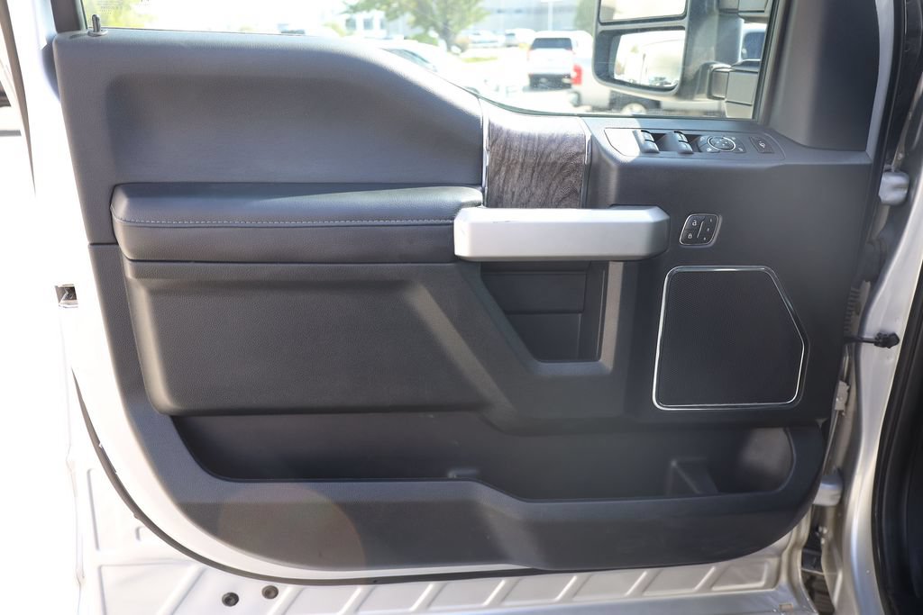 Used 2019 Ford F350 Lariat w/ Lariat Ultimate Package AWD/4WD image 10