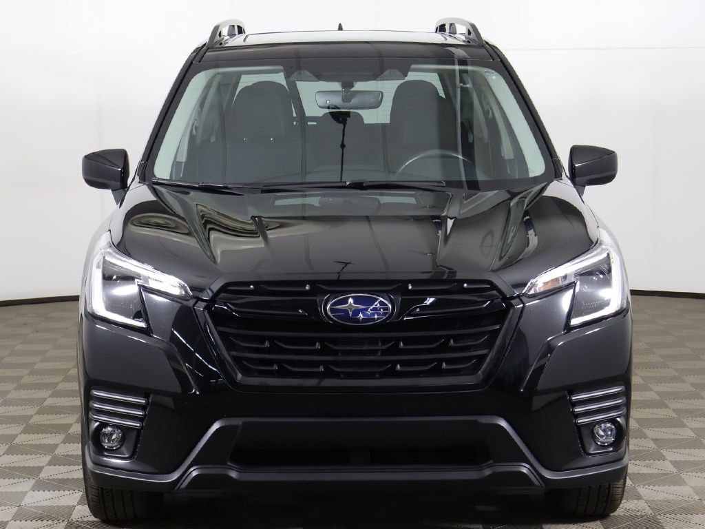Used 2024 Subaru Forester Premium image 12