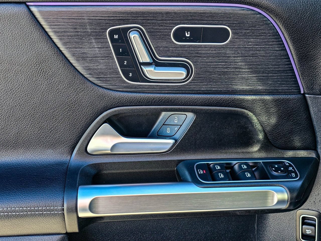 New 2026 Mercedes-Benz GLB 250 4MATIC image 12
