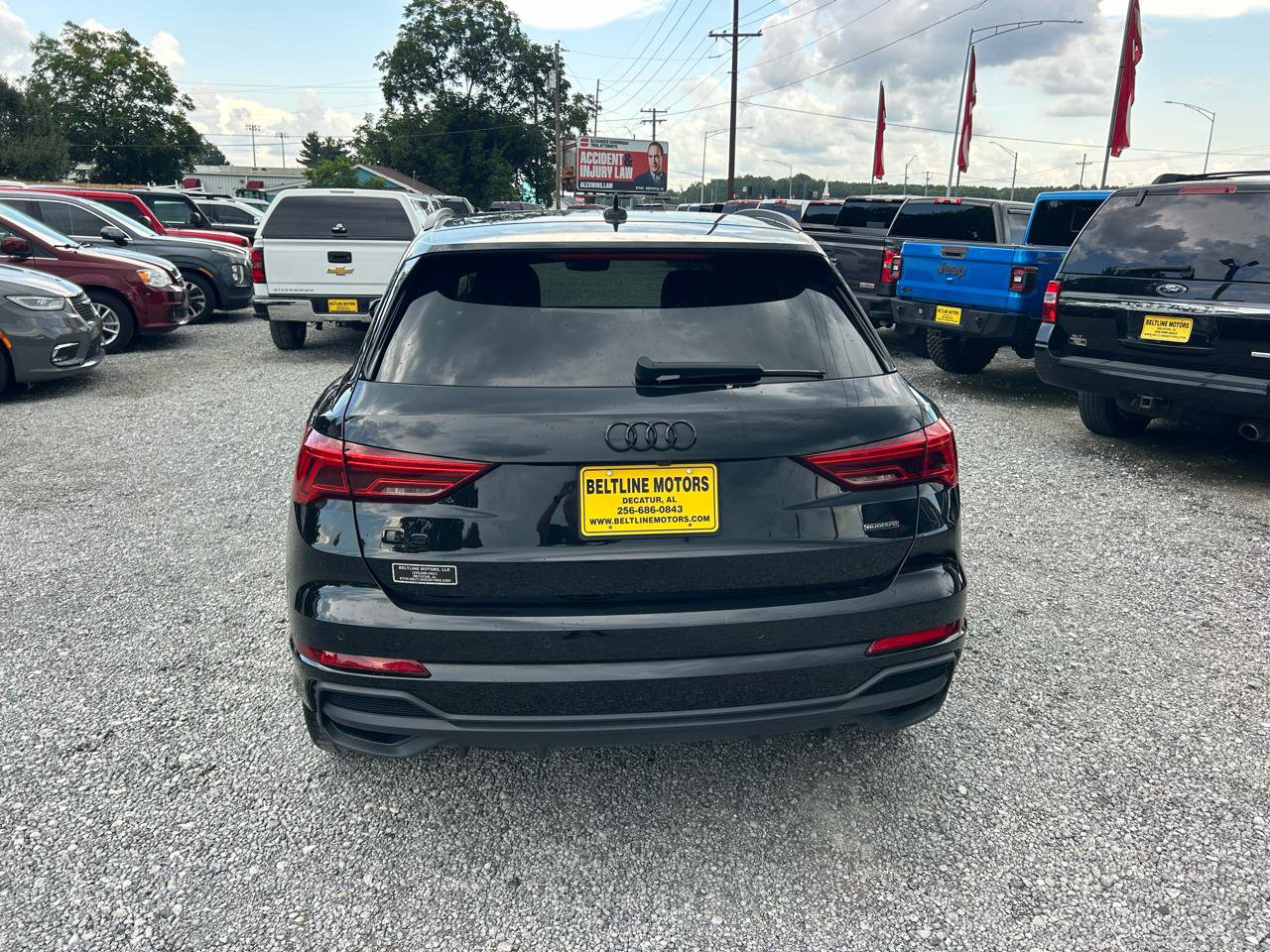 Used 2023 Audi Q3 2.0T Premium Plus w/ Premium Plus Package AWD/4WD image 16
