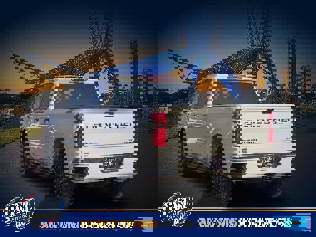 New 2026 Chevrolet Silverado 1500 Custom w/ Turbomax Blackout Package image 3