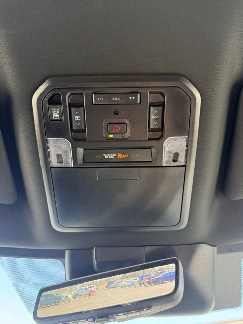 Used 2025 Toyota Tundra Limited w/ TRD Off-Road Package AWD/4WD image 31