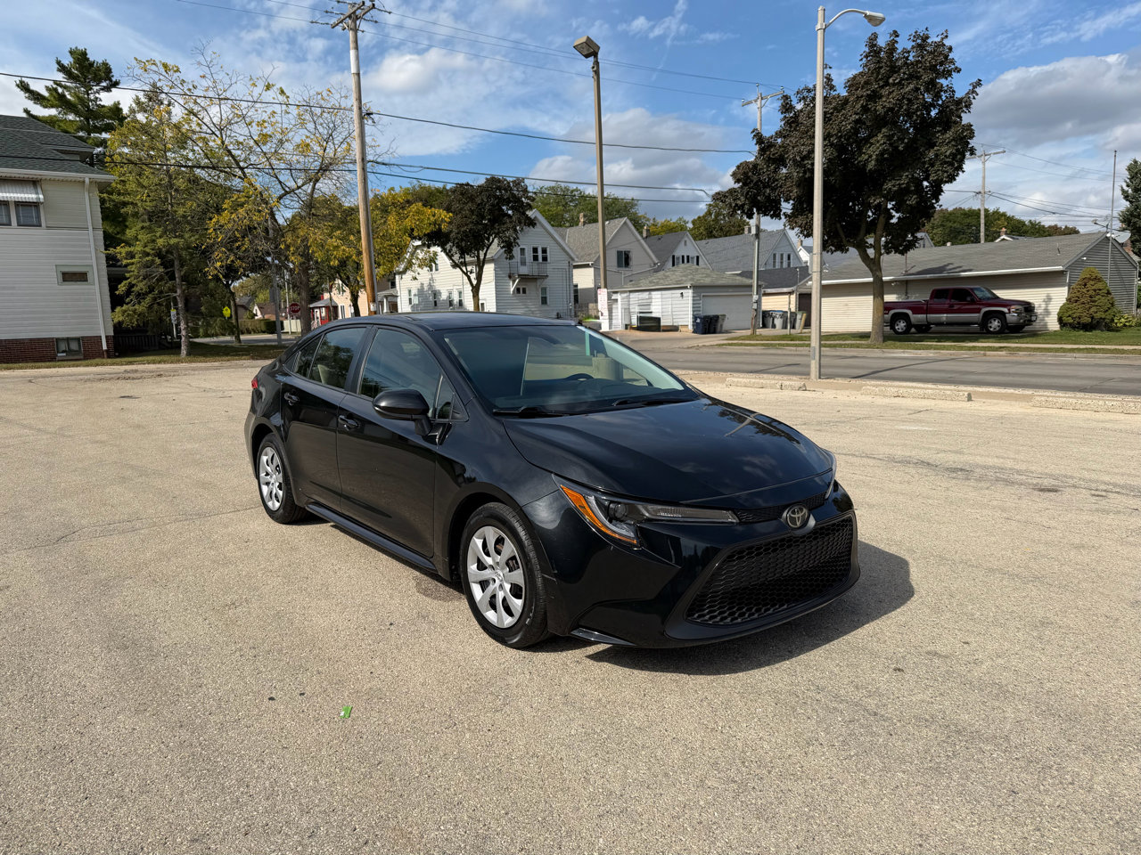 Used 2020 Toyota Corolla LE w/ Phone Cable & Charge Package image 1