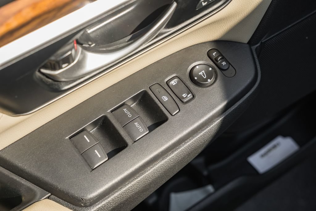 Used 2021 Honda CR-V Touring image 39