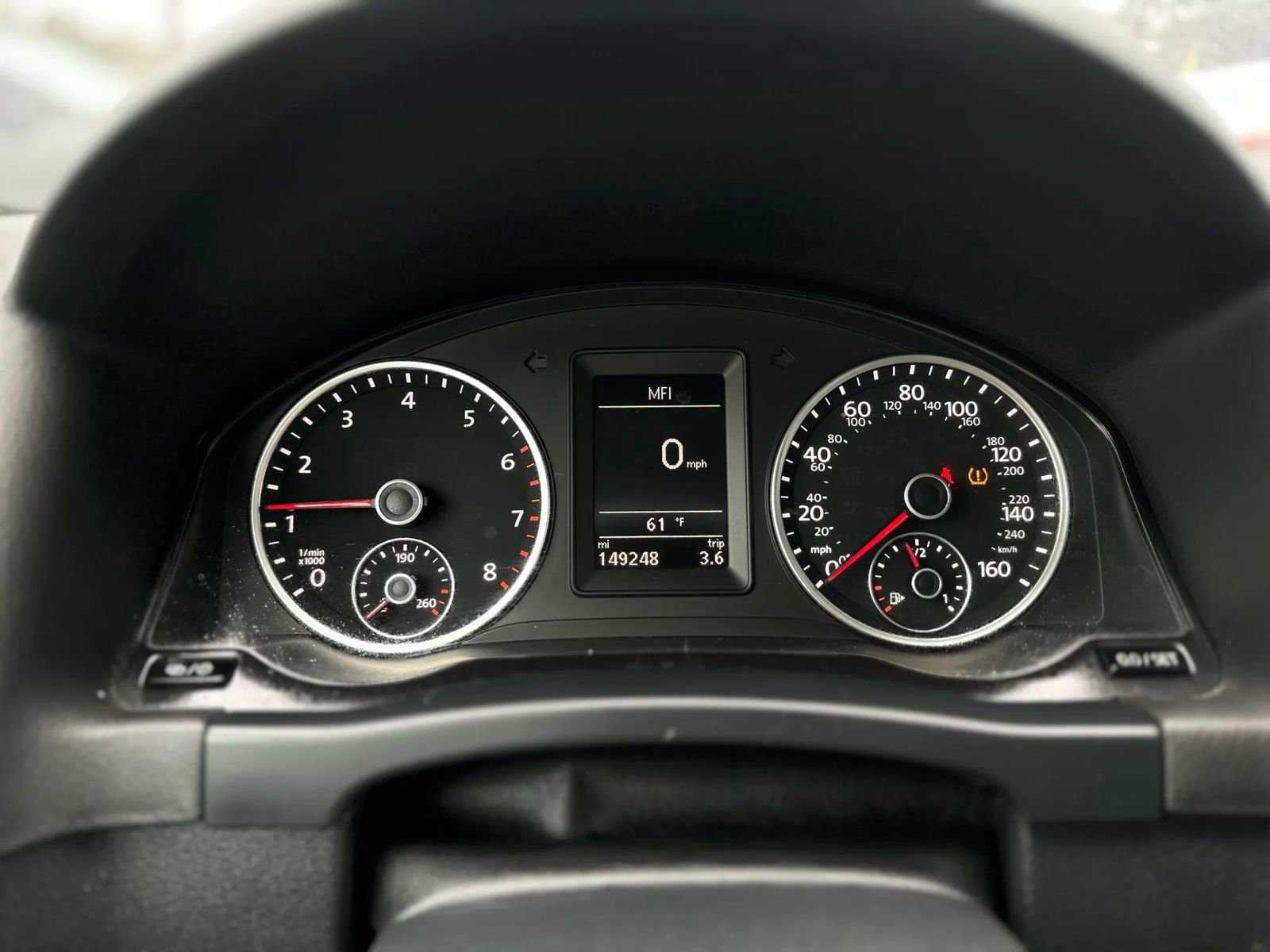 Used 2016 Volkswagen Tiguan S image 24