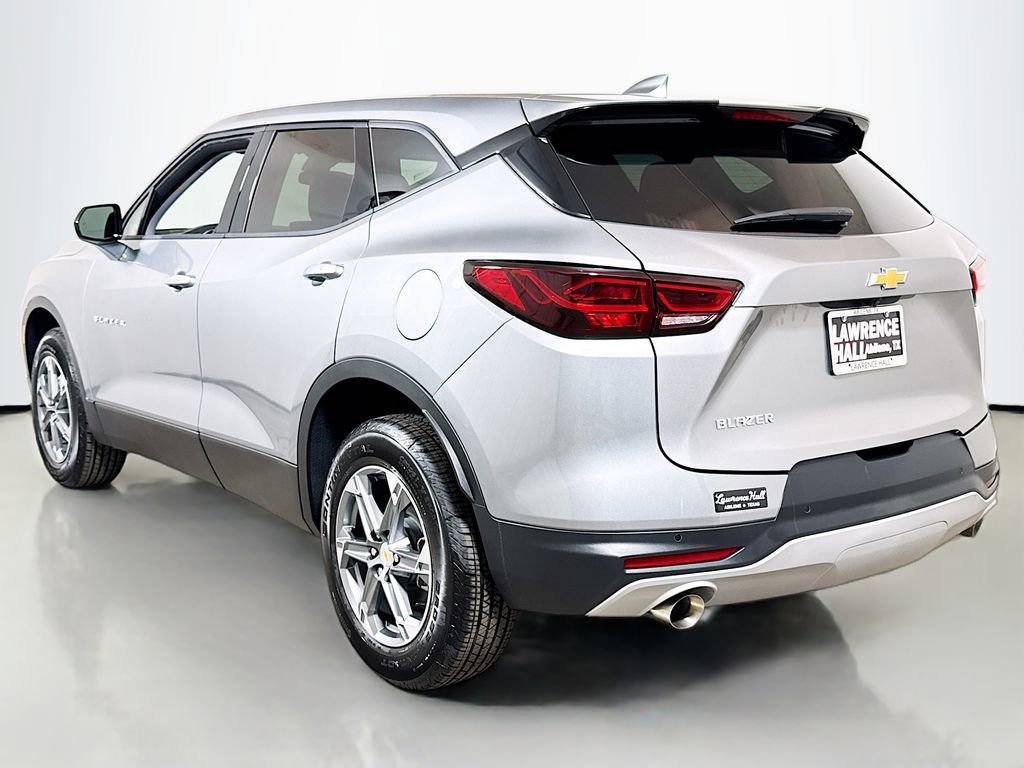 Certified 2026 Chevrolet Blazer LT FWD image 6