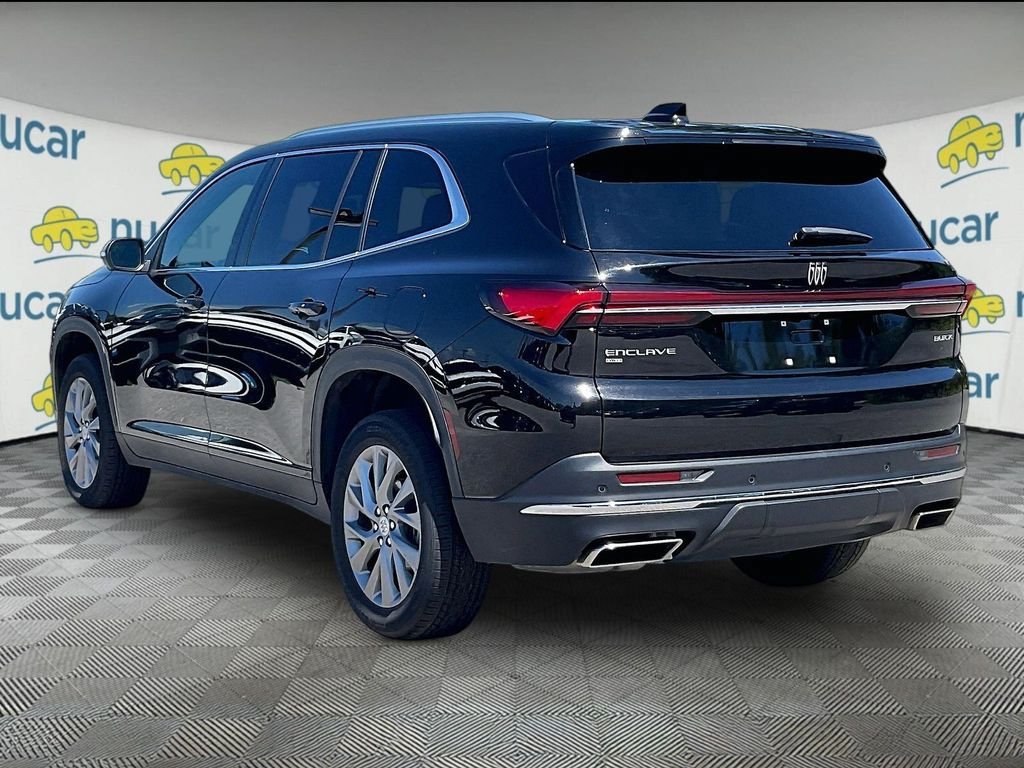 Used 2025 Buick Enclave Preferred AWD/4WD image 4