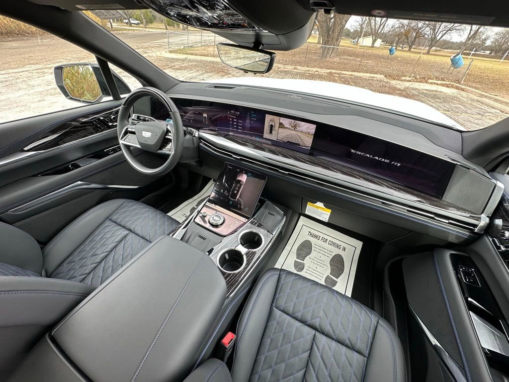 New 2025 Cadillac Escalade IQ Sport 1 w/ LPO, ONYX Package AWD/4WD image 20