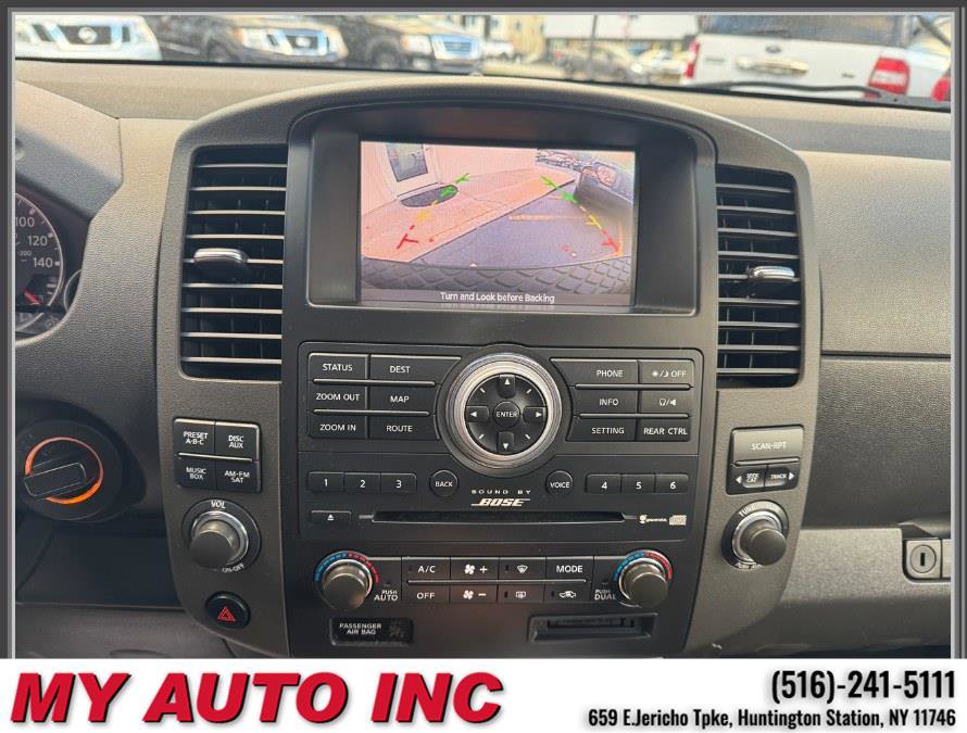 Used 2012 Nissan Pathfinder LE AWD/4WD image 18