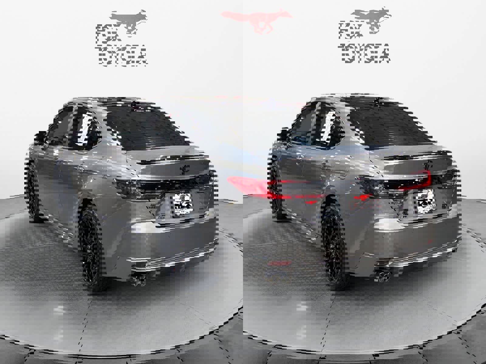 Used 2026 Toyota Camry XSE w/ Premium Plus Package image 4