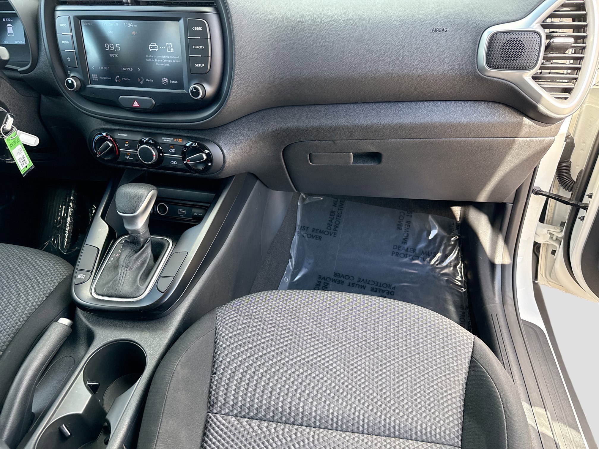 Used 2022 Kia Soul LX image 17