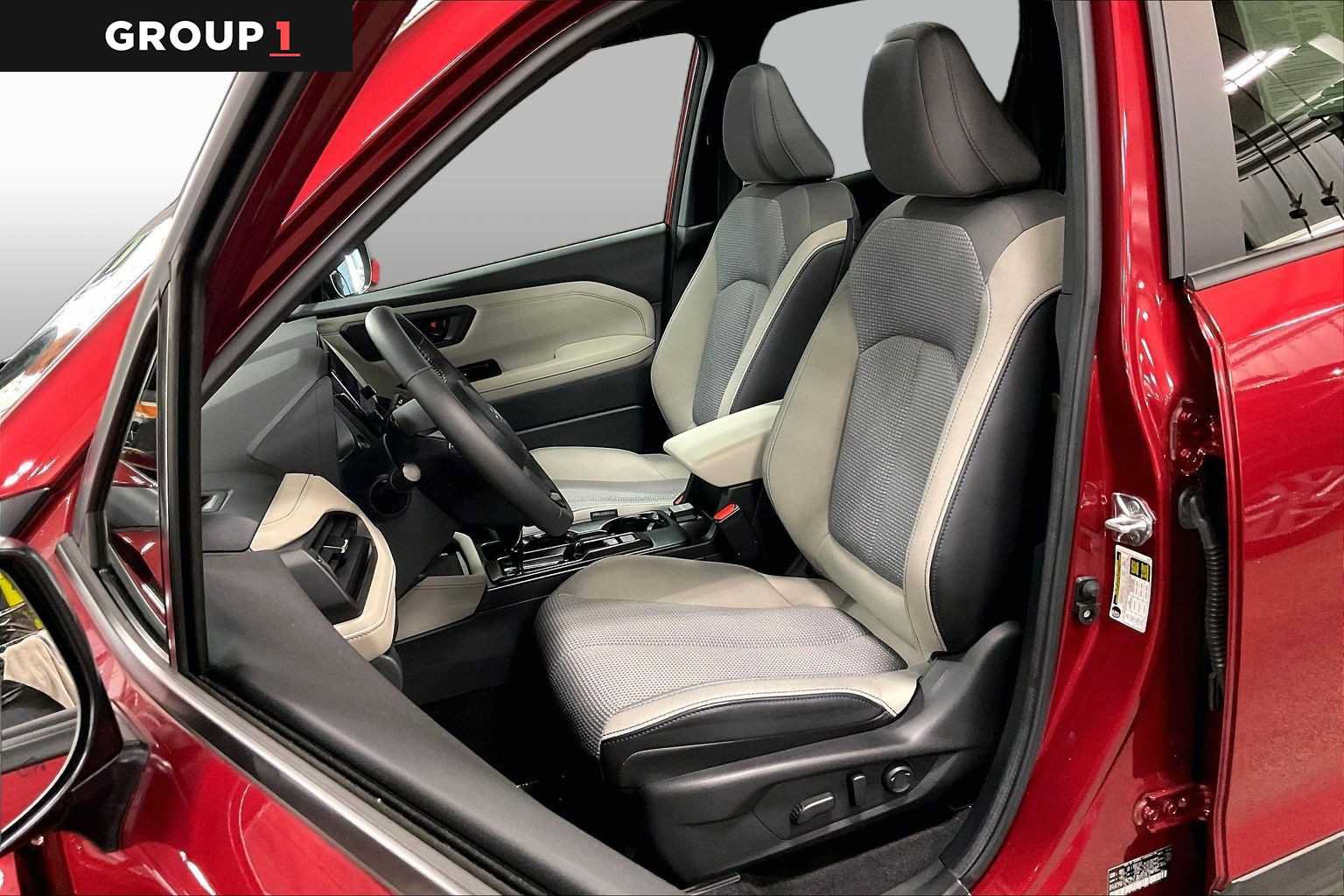 Used 2026 Subaru Forester Premium AWD/4WD image 8