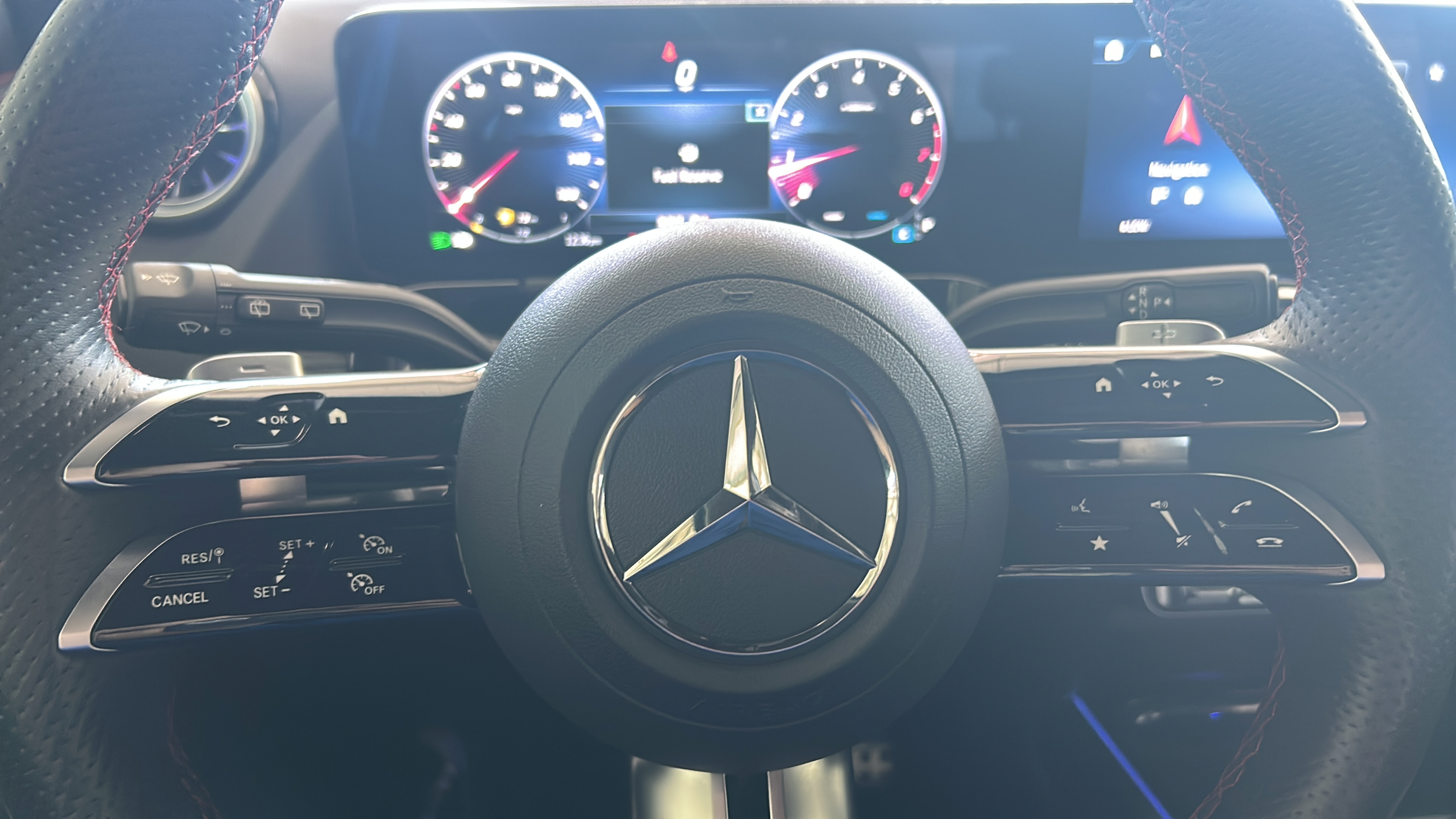 Used 2025 Mercedes-Benz GLA 250 image 34