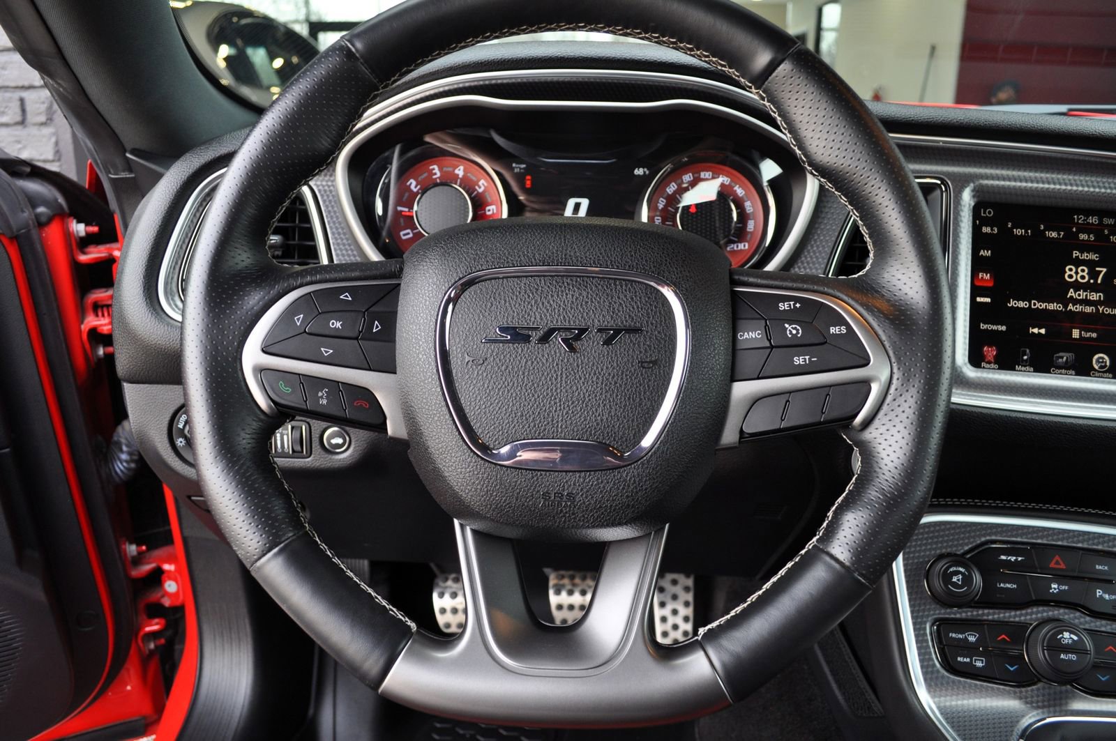 Used 2015 Dodge Challenger SRT Hellcat image 31