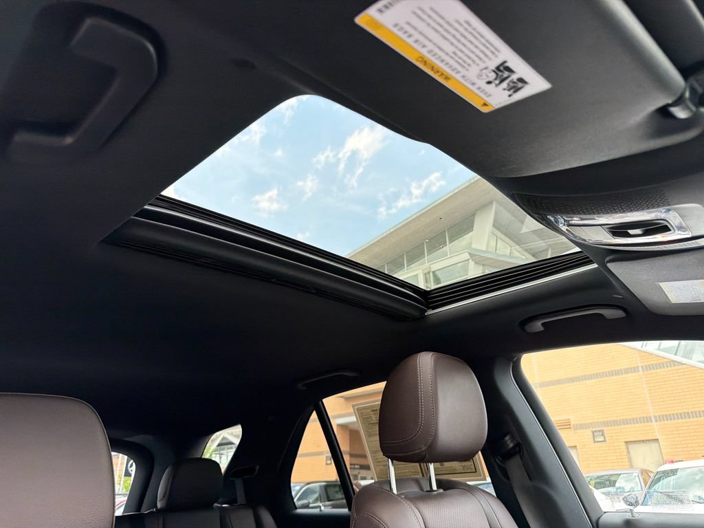 Used 2022 Mercedes-Benz GLE 350 4MATIC w/ Premium Package image 13