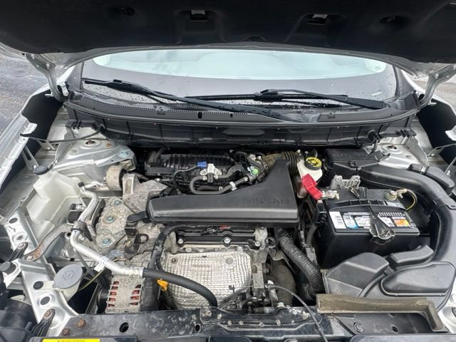 Used 2015 Nissan Rogue SV AWD/4WD image 9