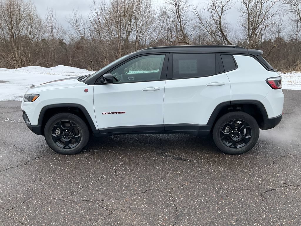 Used 2024 Jeep Compass Trailhawk AWD/4WD image 25