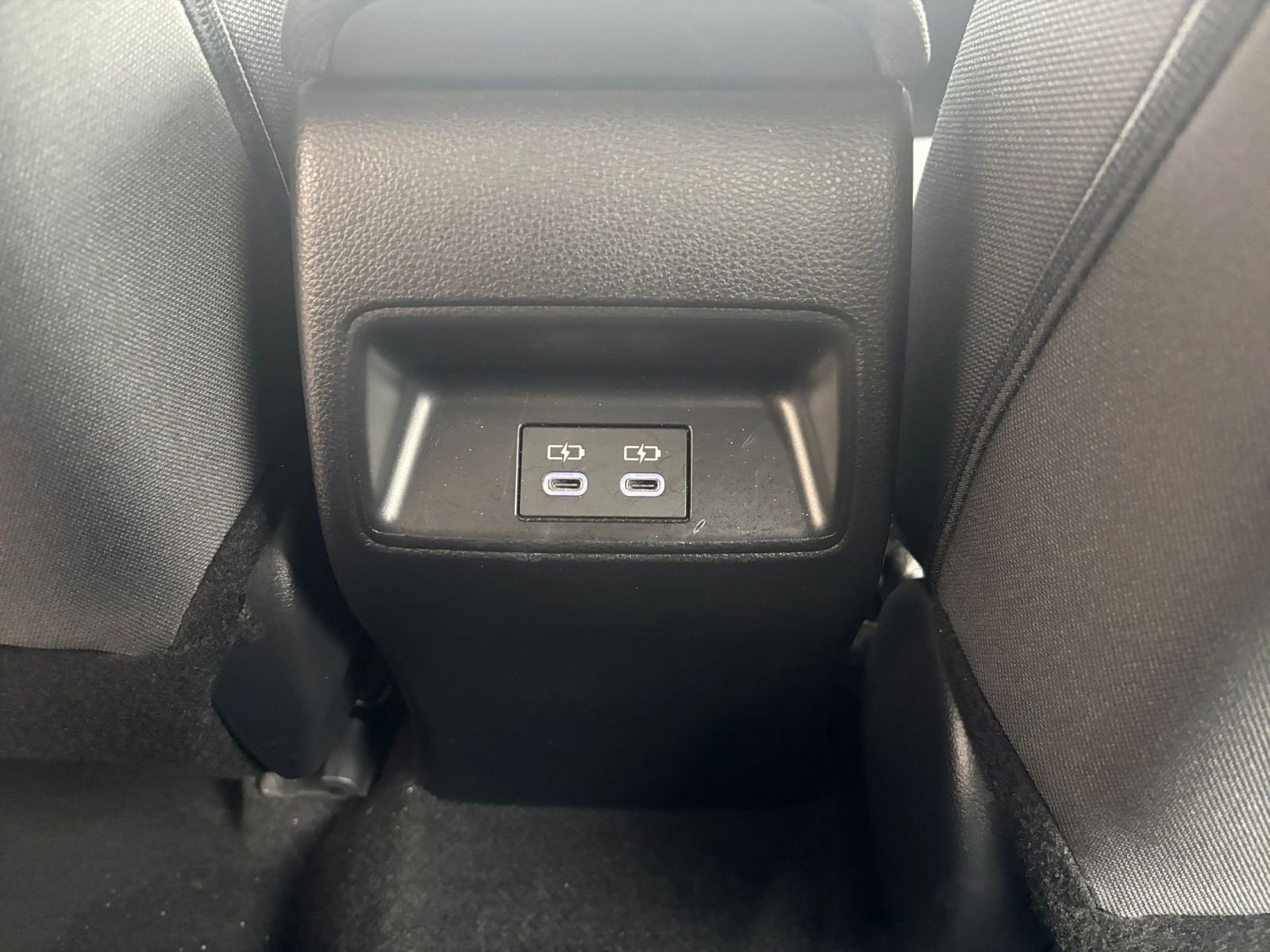 Used 2025 Toyota Corolla LE image 22