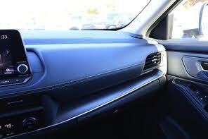 Used 2024 Nissan Rogue SV image 23