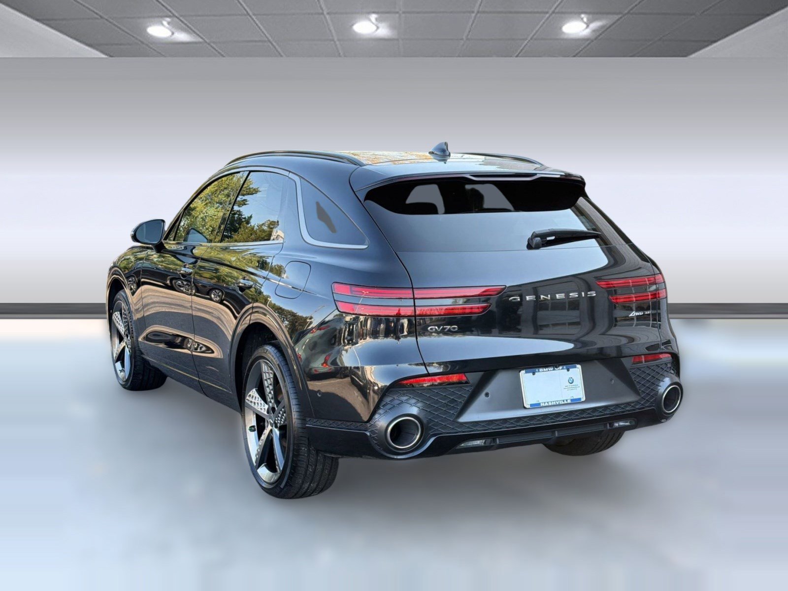 Used 2022 Genesis GV70 3.5T Sport w/ Sport Prestige Package image 3