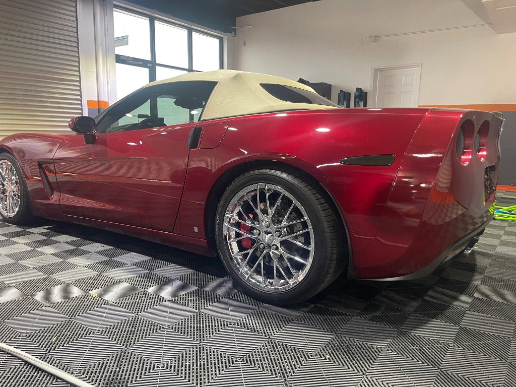 Used 2007 Chevrolet Corvette Convertible w/ Preferred Equipment Group image 12