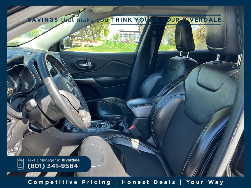 Used 2019 Jeep Cherokee Latitude Plus image 9