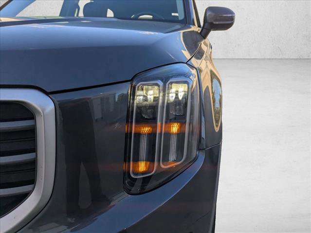 Used 2024 Kia Telluride S image 9
