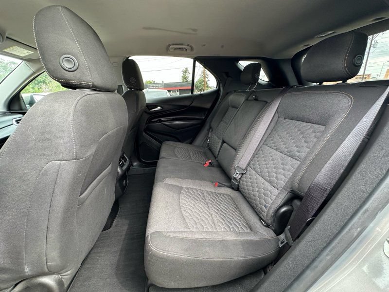 Used 2018 Chevrolet Equinox LT FWD image 13