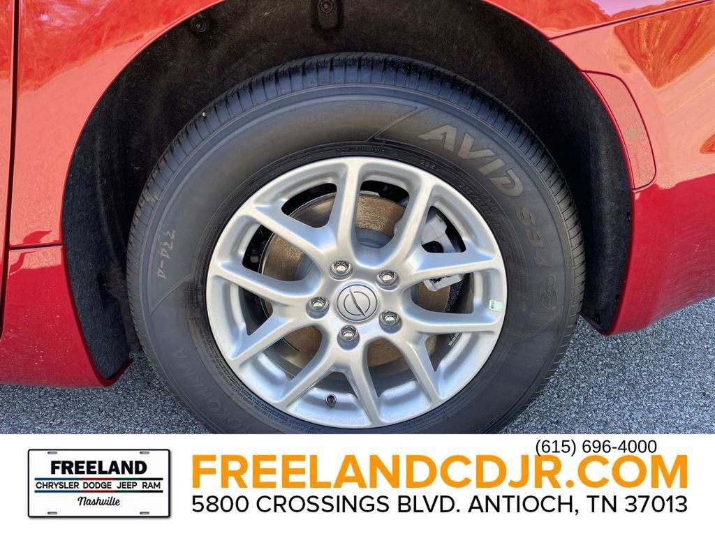 New 2026 Chrysler Pacifica Select image 11