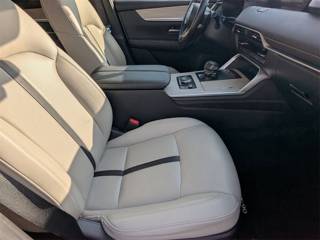 Used 2024 MAZDA CX-90 3.3 Turbo w/ Preferred Plus image 19