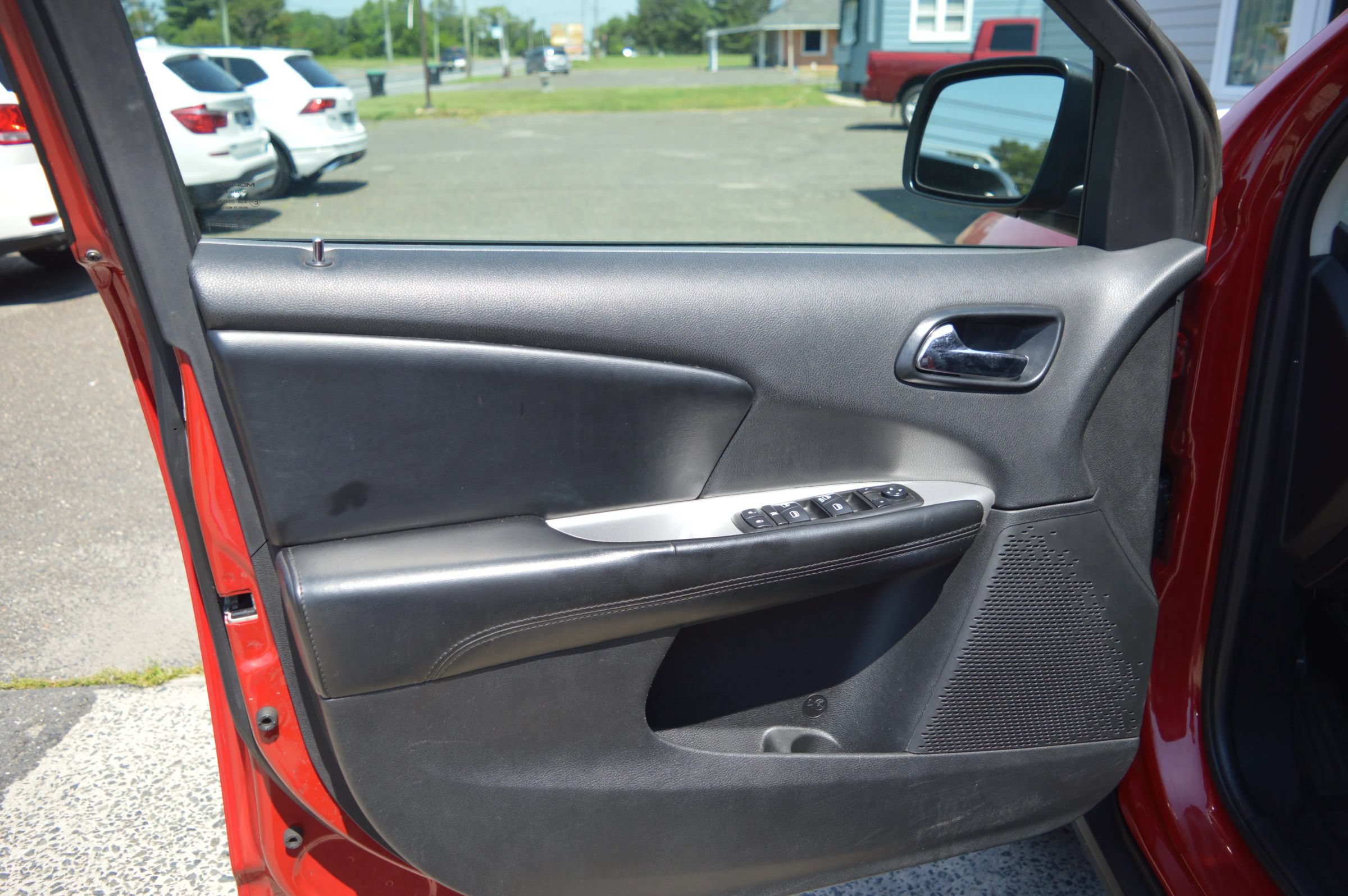 Used 2016 Dodge Journey SXT FWD image 26