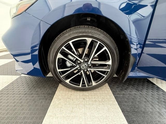 Used 2025 Toyota Camry XLE AWD/4WD image 10