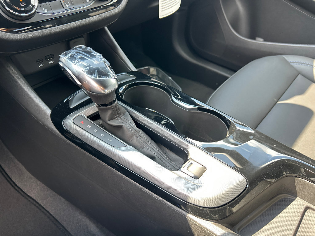 New 2026 Buick Envista Sport Touring w/ Convenience I Package FWD image 27