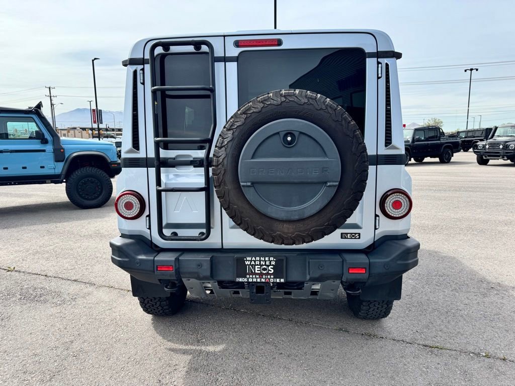 Used 2024 INEOS Grenadier Fieldmaster Edition image 4