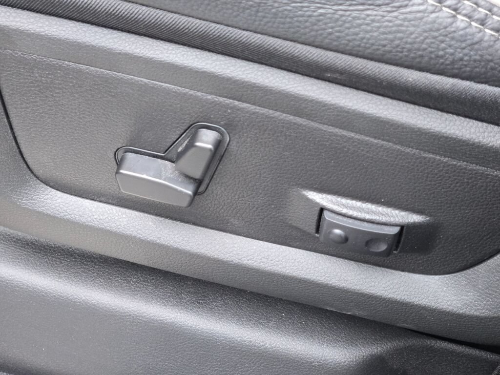 Certified 2026 RAM 3500 Limited AWD/4WD image 29