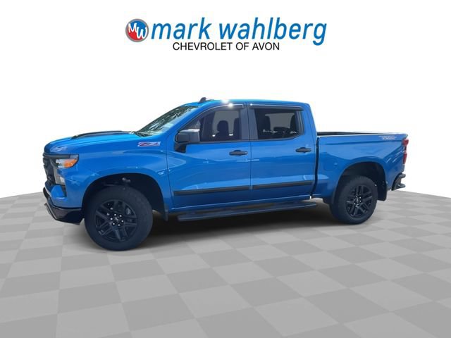 Certified 2022 Chevrolet Silverado 1500 Custom Trail Boss w/ LPO, Dark Essentials Package AWD/4WD image 4