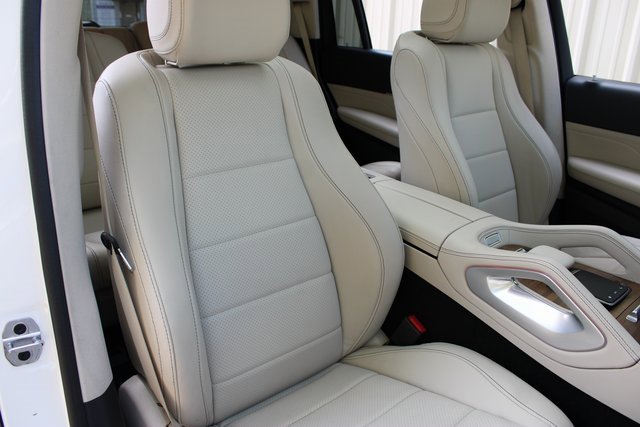 Used 2024 Mercedes-Benz GLS 450 4MATIC image 13